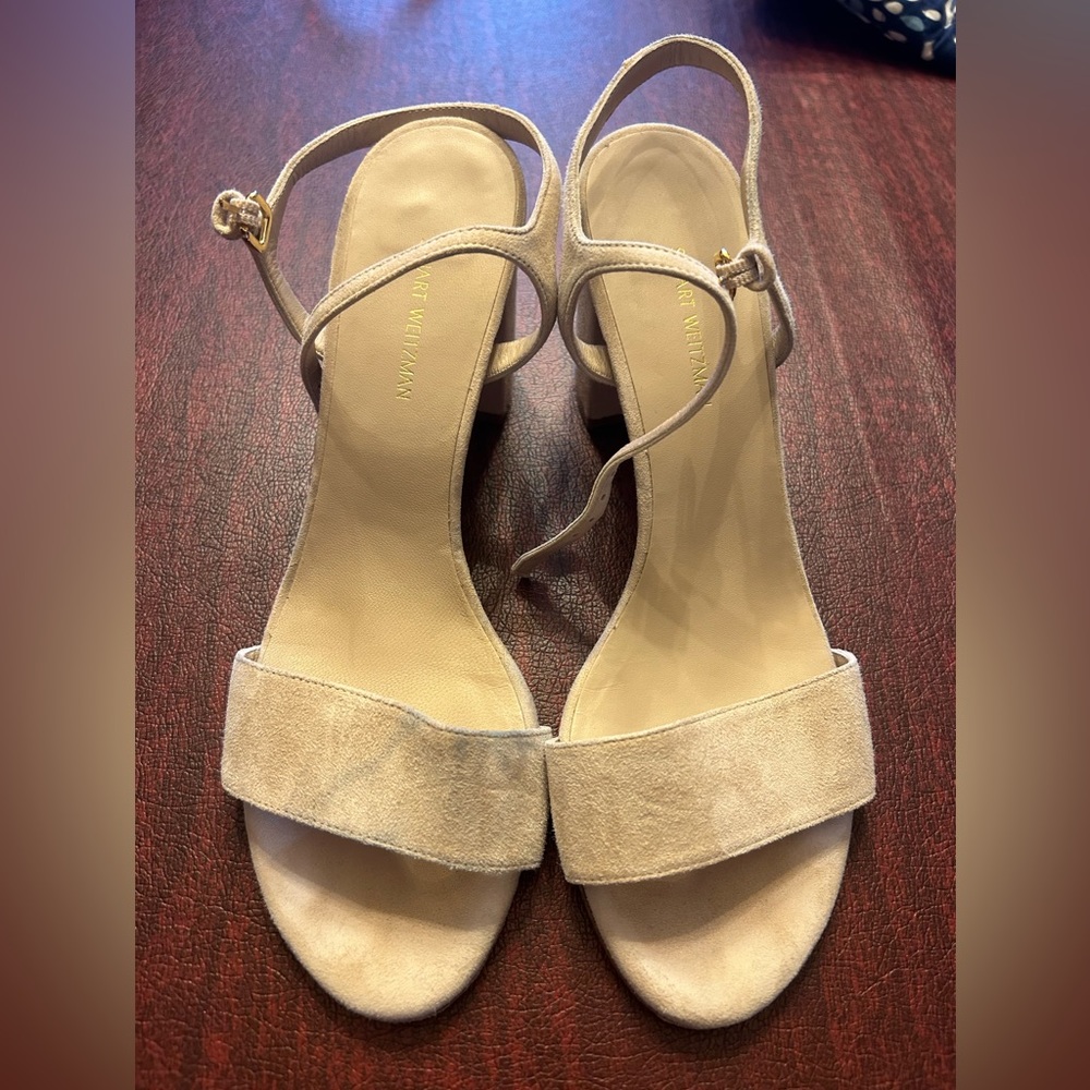 Stuart Weitzman Nudistcurve Suede Heels